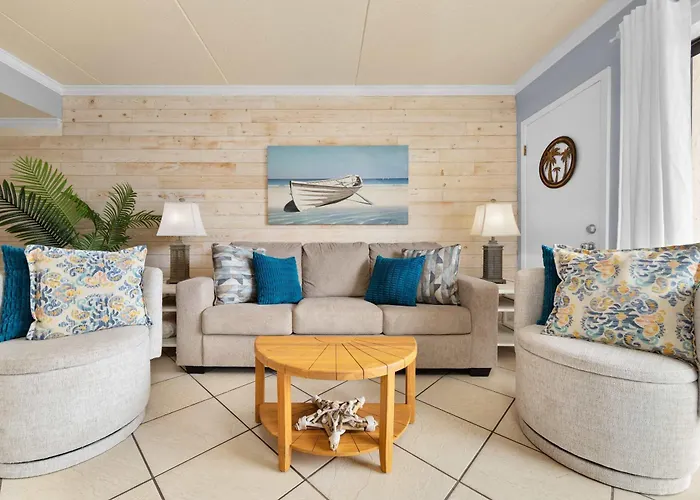 Beachy Family - Pools Balcony Access *